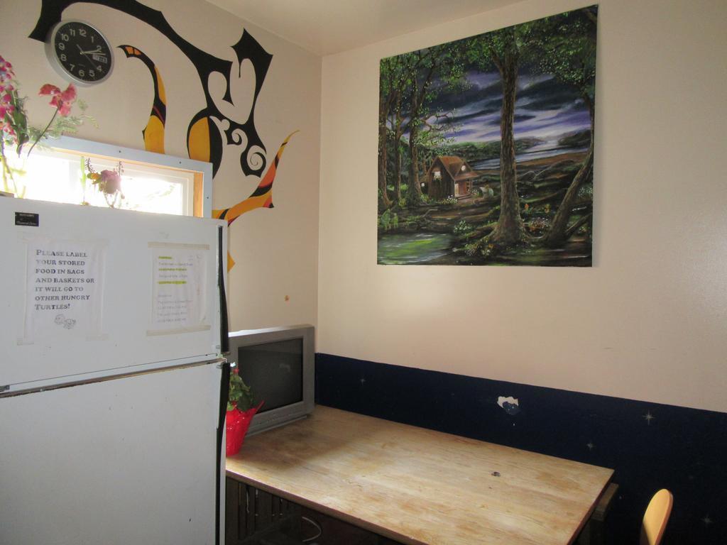 Turtle Hostel Victoria Dış mekan fotoğraf