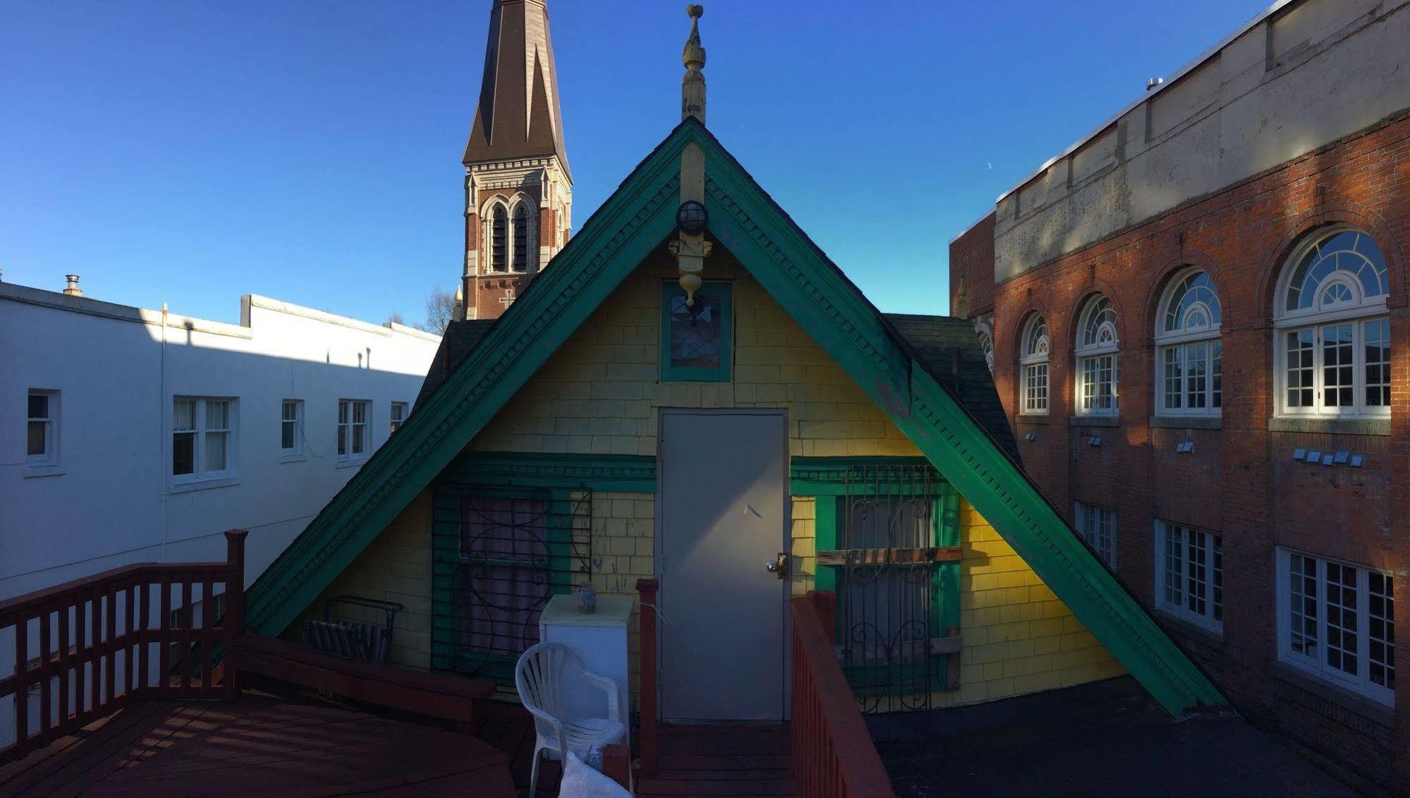 Turtle Hostel Victoria Dış mekan fotoğraf