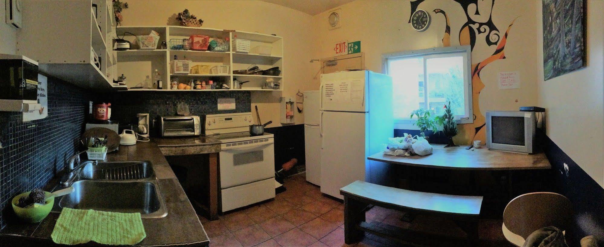Turtle Hostel Victoria Dış mekan fotoğraf